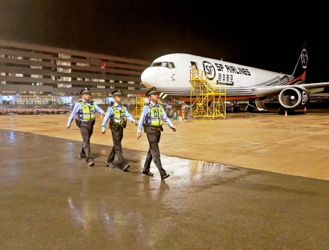 护航花湖国际机场货通天下