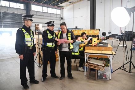 护航花湖国际机场货通天下